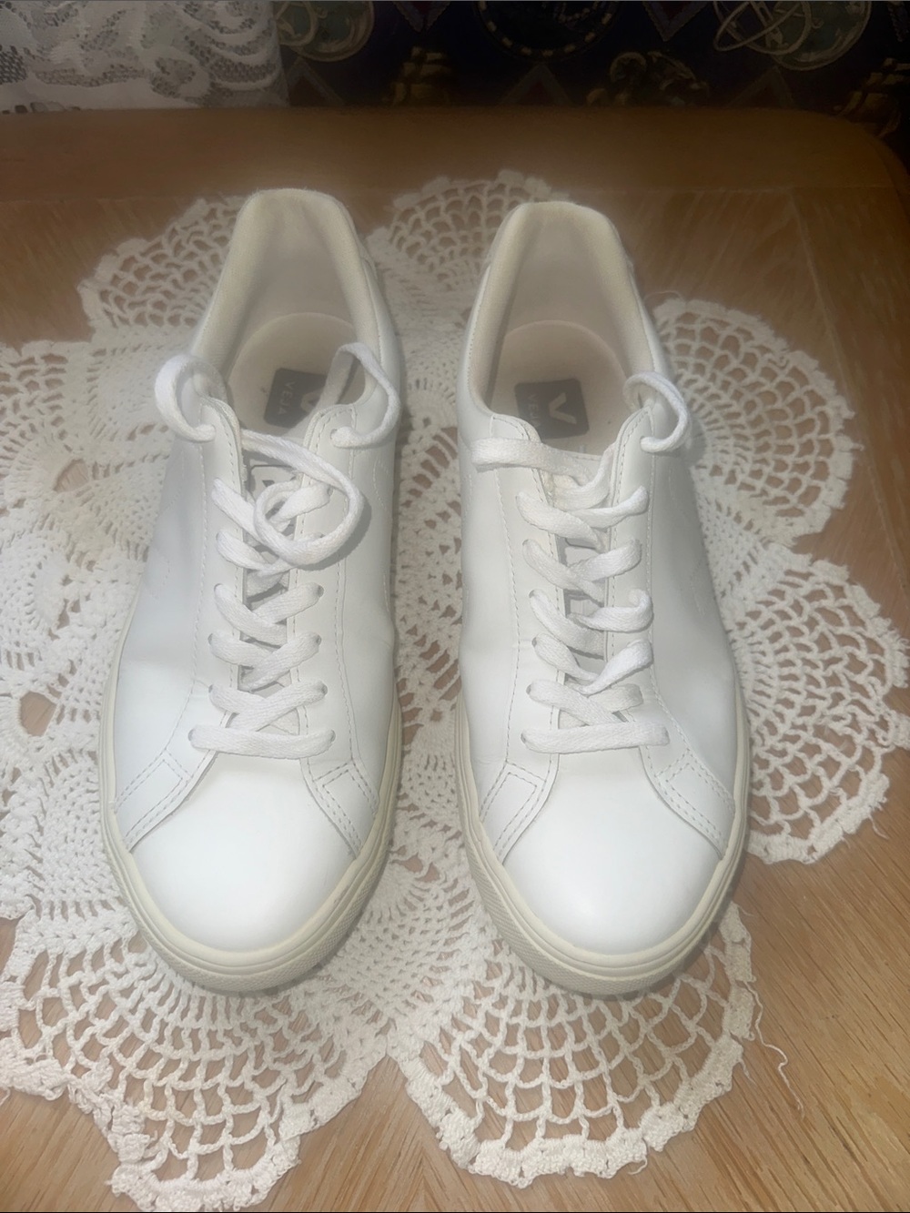 Veja Classic White Leather Lace-Up Sneakers Size 9